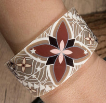 Load image into Gallery viewer, Teuila Cuff Bracelet
